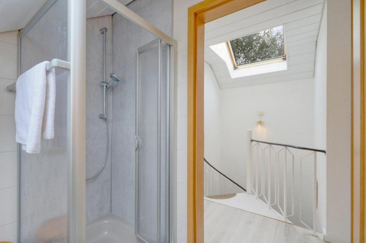 Seepark Kirchheim Ferienhaus Bei Zeta Mit Sauna Luaran gambar